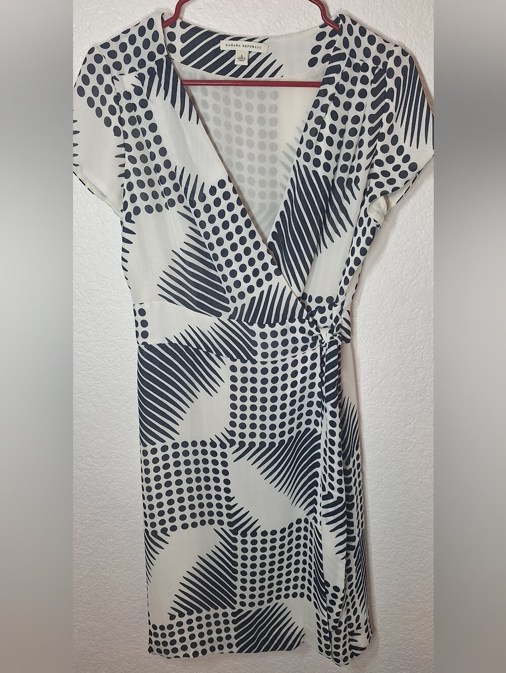 Banana Republic Black & White Geometric Wrap Dress Size 4